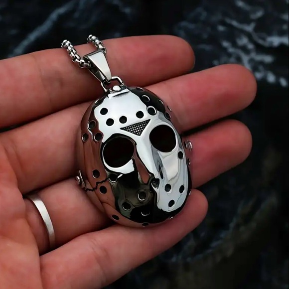 ‼️$7‼️ Horror Themed Jason Mask Pendant Necklace - Stainless Steel Halloween - Picture 1 of 9